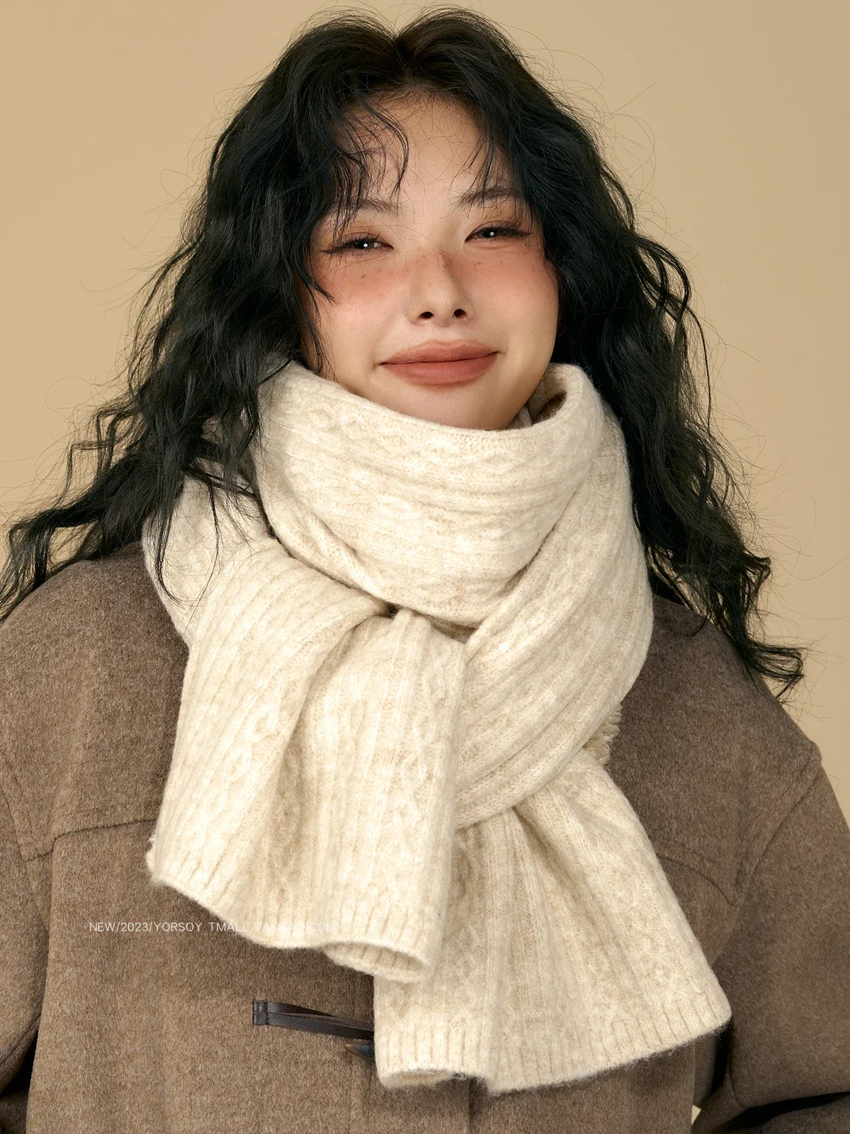 

Beige solid color scarf women's winter retro twist warm thickened knitted wool college style