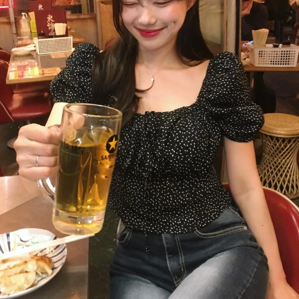 Chique casual doce jovem olhando bolinhas ort sve gola quadrada chiffon feminino topo primavera verão faion versátil