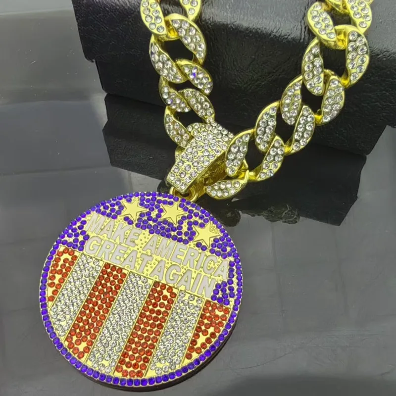 الهيب هوب المينا قلادة بحرف قلادة - الملونة 'MAKE AMERICA CREAT AGAIN' سحر سبيكة، سلسلة الكوبية خمر للرجال