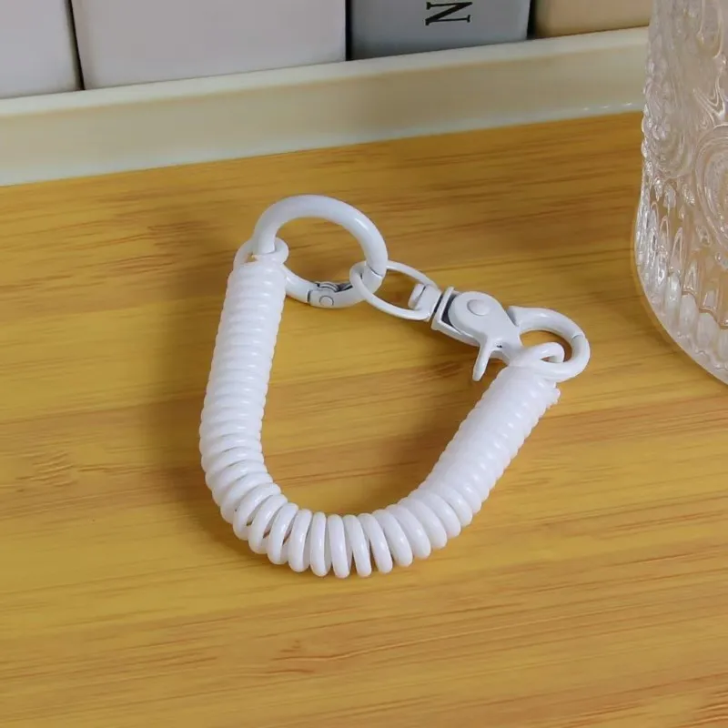 Bunter Sternförmiger Ausziehbarer Plastik-Ausweishalter mit Schlüsselanhänger. Niedlich und praktisch, geeignet für Buskarten, Campusausweise – Detail 15