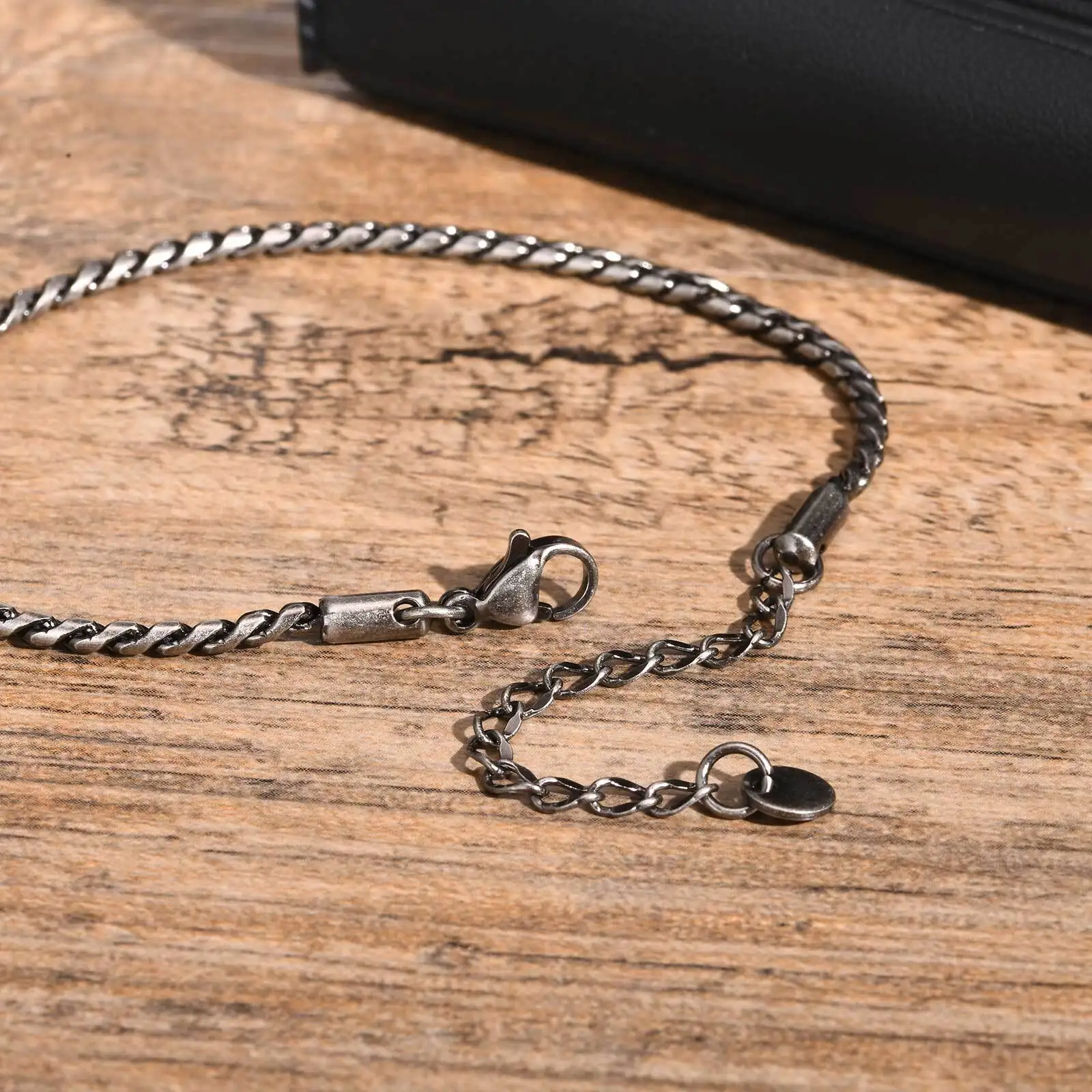 Vnox Slim 2.5mm Snake Links Bracelets for Men Teens, Adjustable Stainless Steel Twisted Chain Bracelets, Simple Metal Jewelry