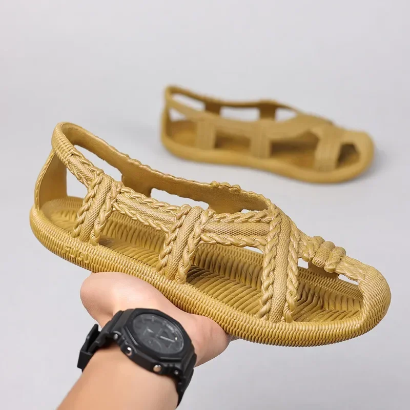 Retro handmade woven shoes with soft soles anti slip beach shoes for men's and women's rattan woven grass sandals slippers