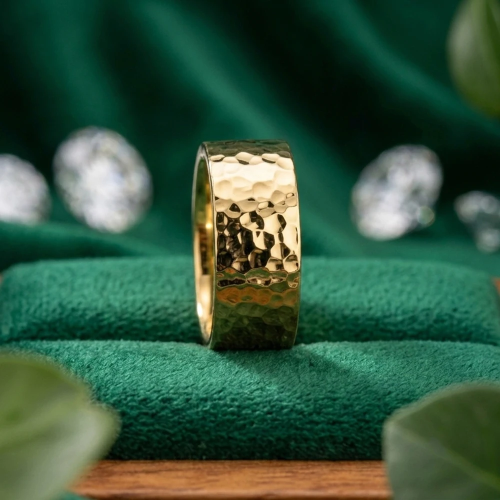 Luxuriöse 8mm Ringe mit gehämmerter Oberfläche für Herren und Damen, elegantes, minimalistisches Ehering-Geschenk, modischer Edelstahlschmuck. – Detail 5