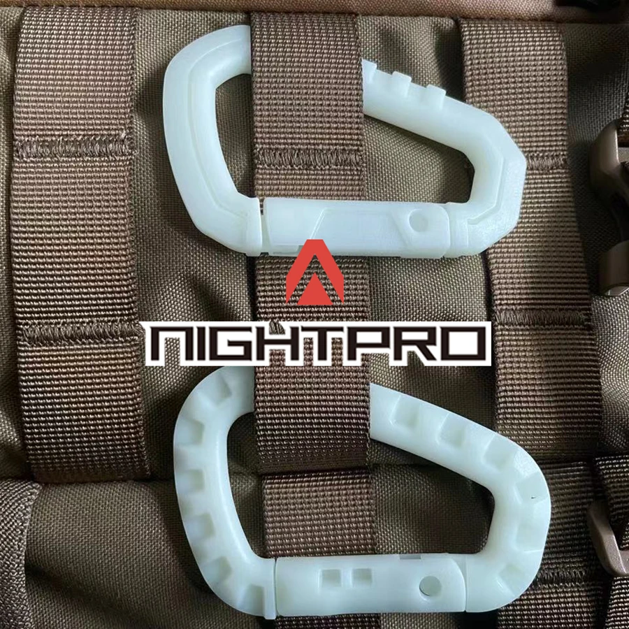 Luminoso gancio leggero Glow in The Dark Outdoor Climbing zaino da campeggio Tactical Hanging Buckle Ring D EDC Equipment Tools