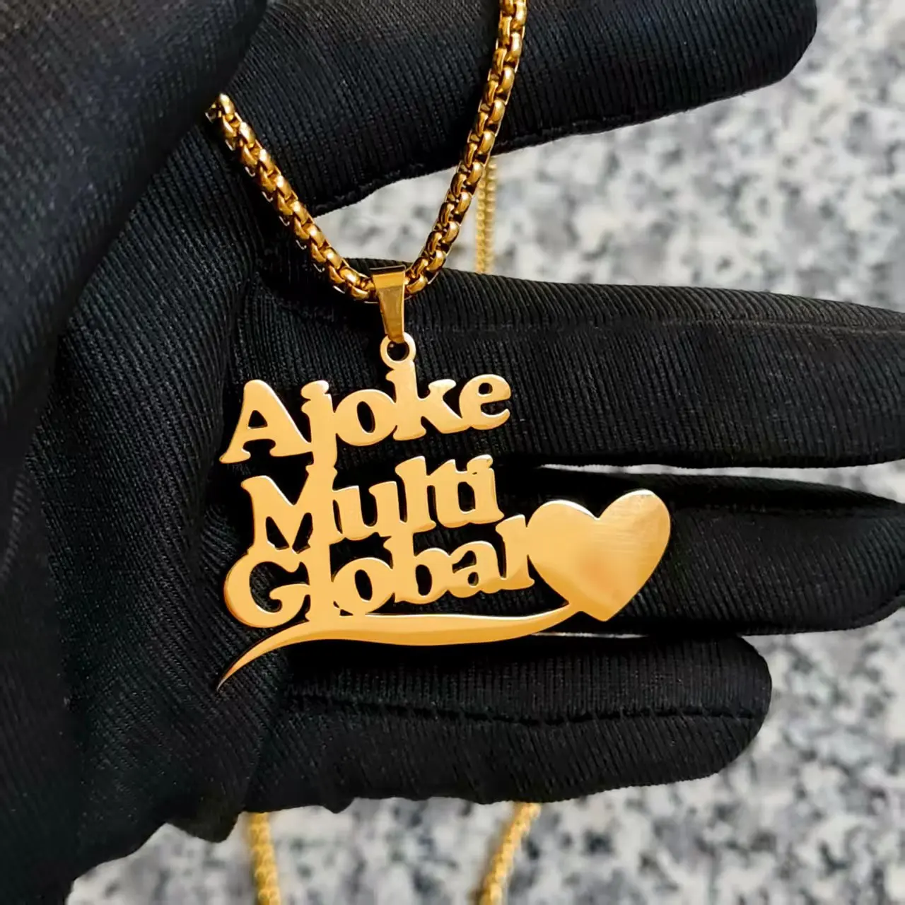 

DHQH New Wholesale Customizes Multiple Name Necklace with Personalized Three Name Pendants As Christmas Memory Gift Direct Sales