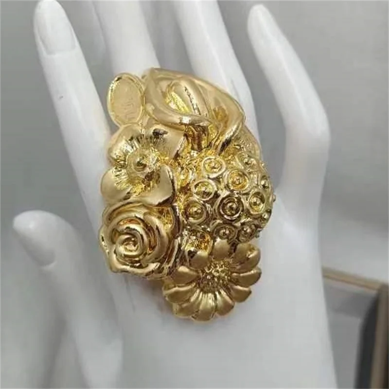Fashion Big Ring Dubai Copper Jewelry 18k Gold Color New Design Women Set Bridal For Party Gift High Quality