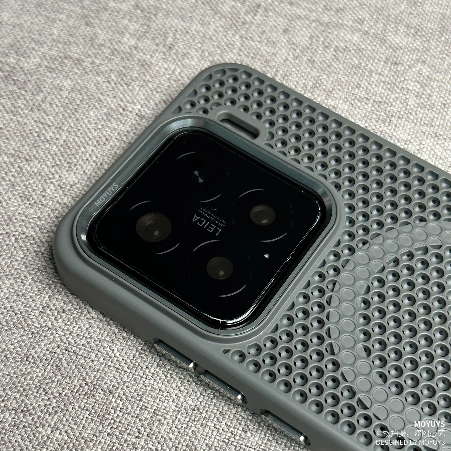 حافظة لهاتف Xiaomi Mi 15 14 Pro 13 على شكل قرص العسل تبديد الحرارة غطاء خلفي مغناطيسي قابل للتنفس لهاتف Xiaomi 15 Ultra Shell Bumper Funda