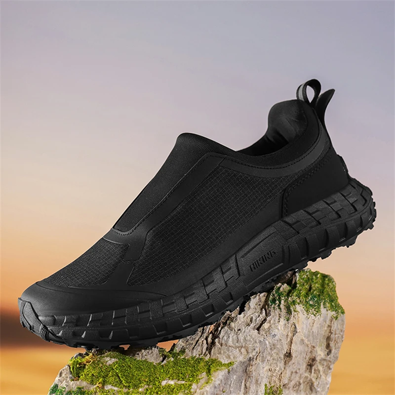 

Fall Outdoor slip-on trail shoes, no-tie design, convenient for outdoor travel