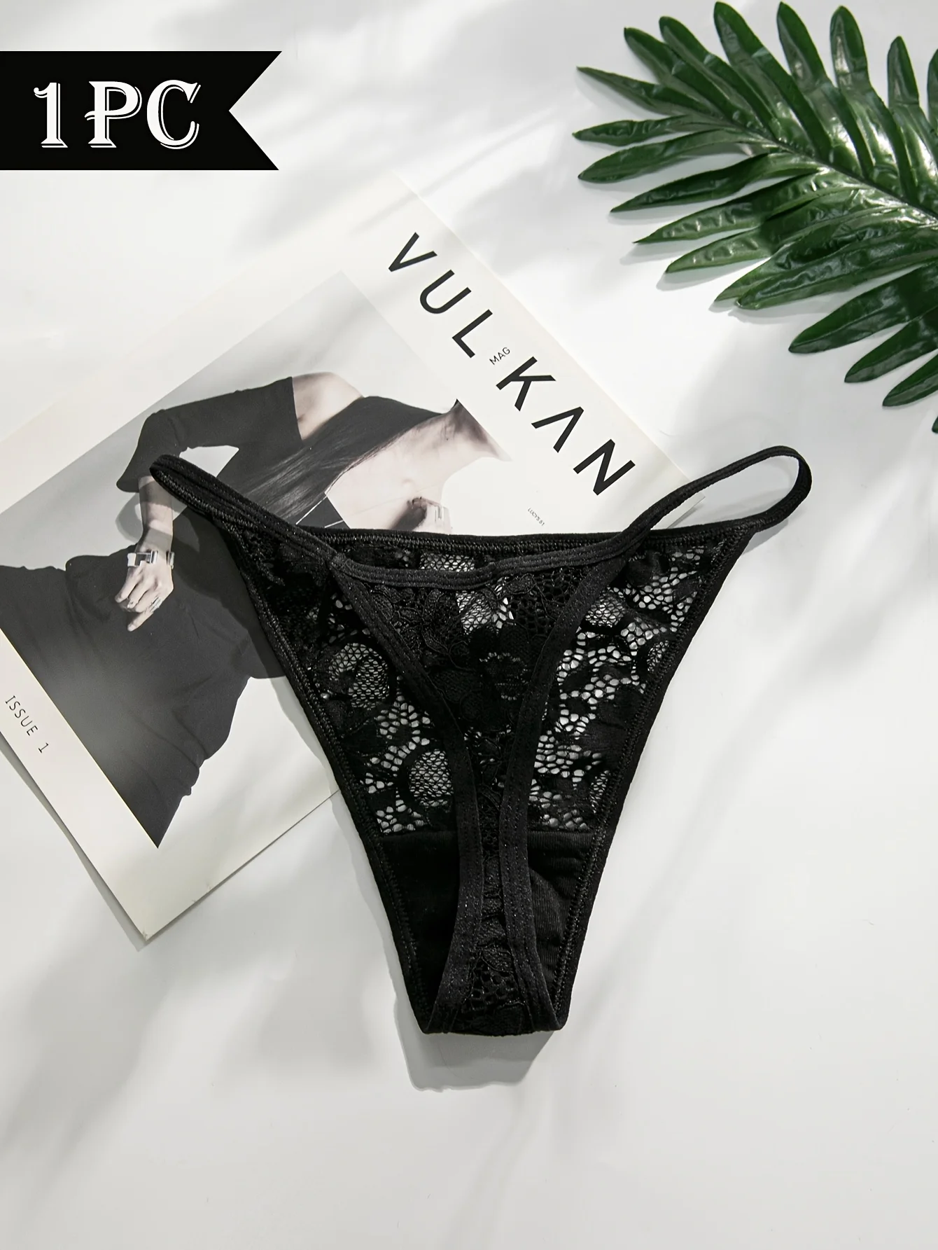 1‑piece women's low‑rise thong with anti‑slip design. The lace lingerie is suitable for daily wear and special occasions,