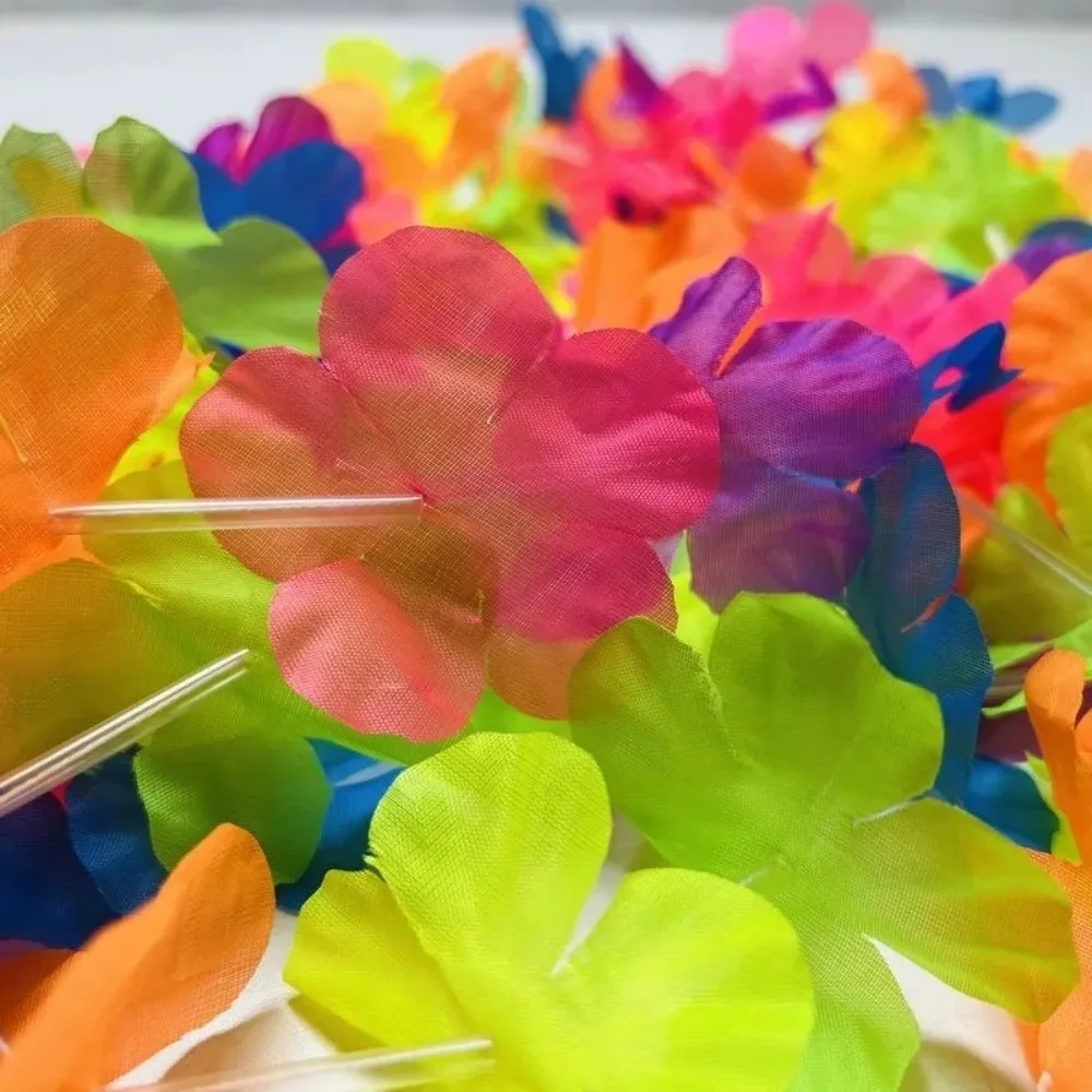 10Pcs Colorful Fluorescent Hawaiian Leis Vibrant Portable Artificial Flower Wreath Photo Props Creative Hawaii Flower Lays
