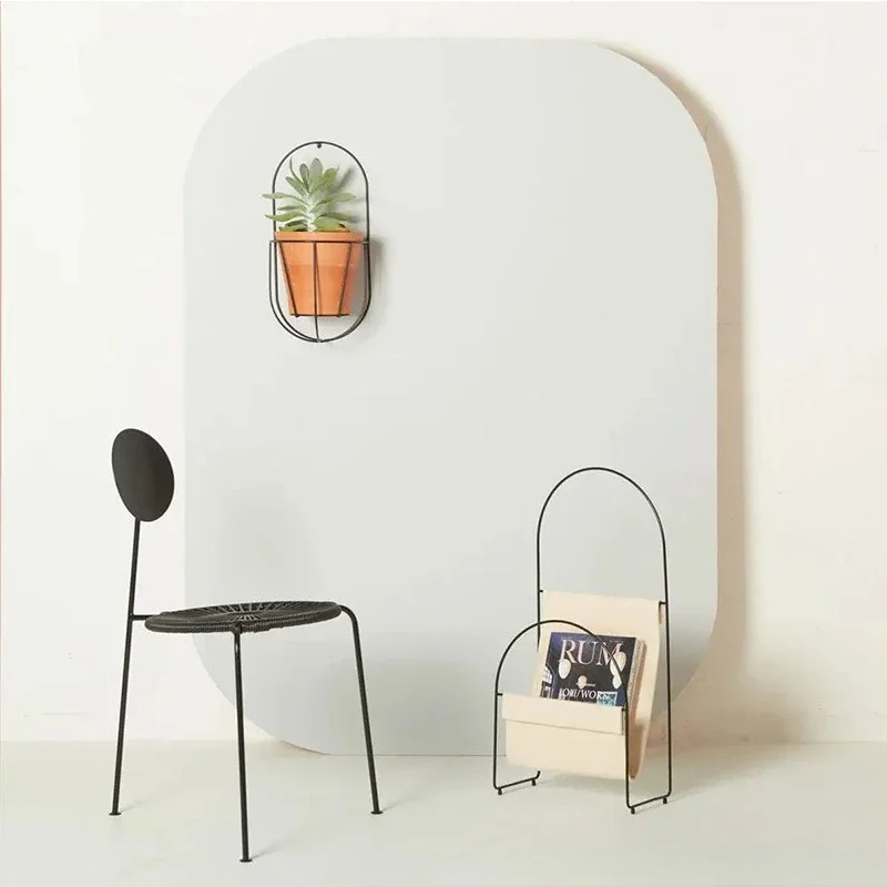 رف مجلة غير رسمي بسيط وحديث على الطراز الرعوي، رف تخزين، رف تشطيب مجاني في الدراسة وغرفة المعيشة