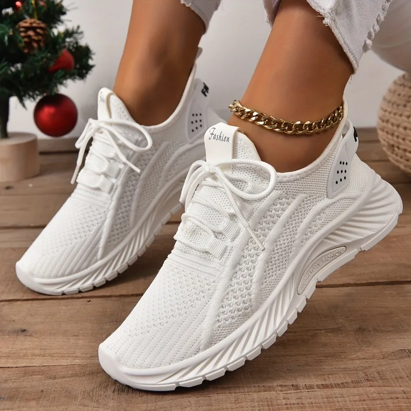 Ladies knitted sports shoes lightweight lace-up low-cut running and tennis sports shoes breathable holiday fitness sports shoes.