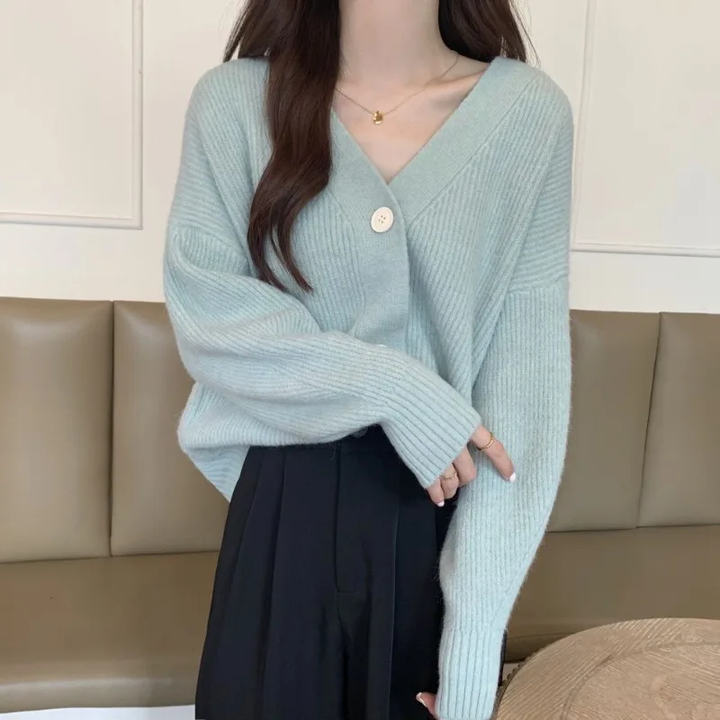 

2025 Autumn New Women's Cropped Loose Cardigan - Relaxed Fit Trendy Solid Color Knit Stylish Outerwear