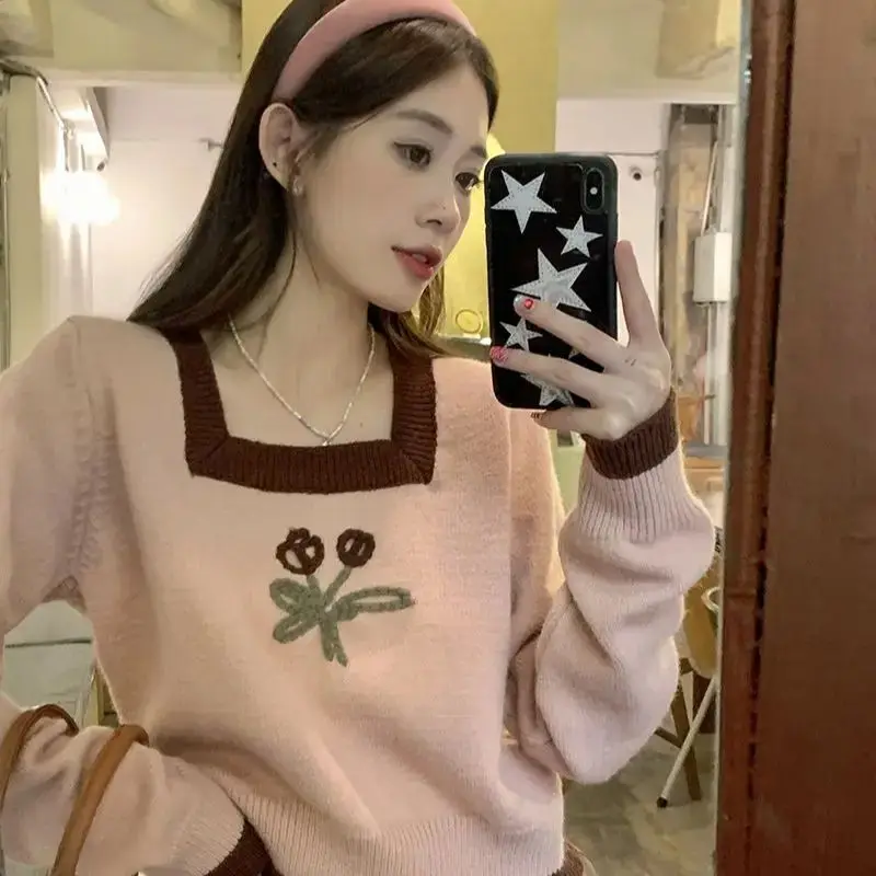 Square Neck Knitted Sweater Chic Fashionable Embroidered Flower Pink Women 2024 Autumn New Retro Versatile Bottoming Top