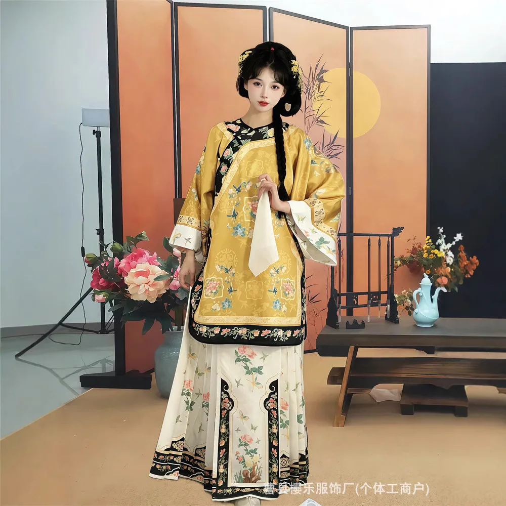 فستان نسائي من Qing and Han برقبة دائرية قطري ملابس عرقية عتيقة بطباعة ثقيلة تنورة وجه الحصان لربيع الخريف