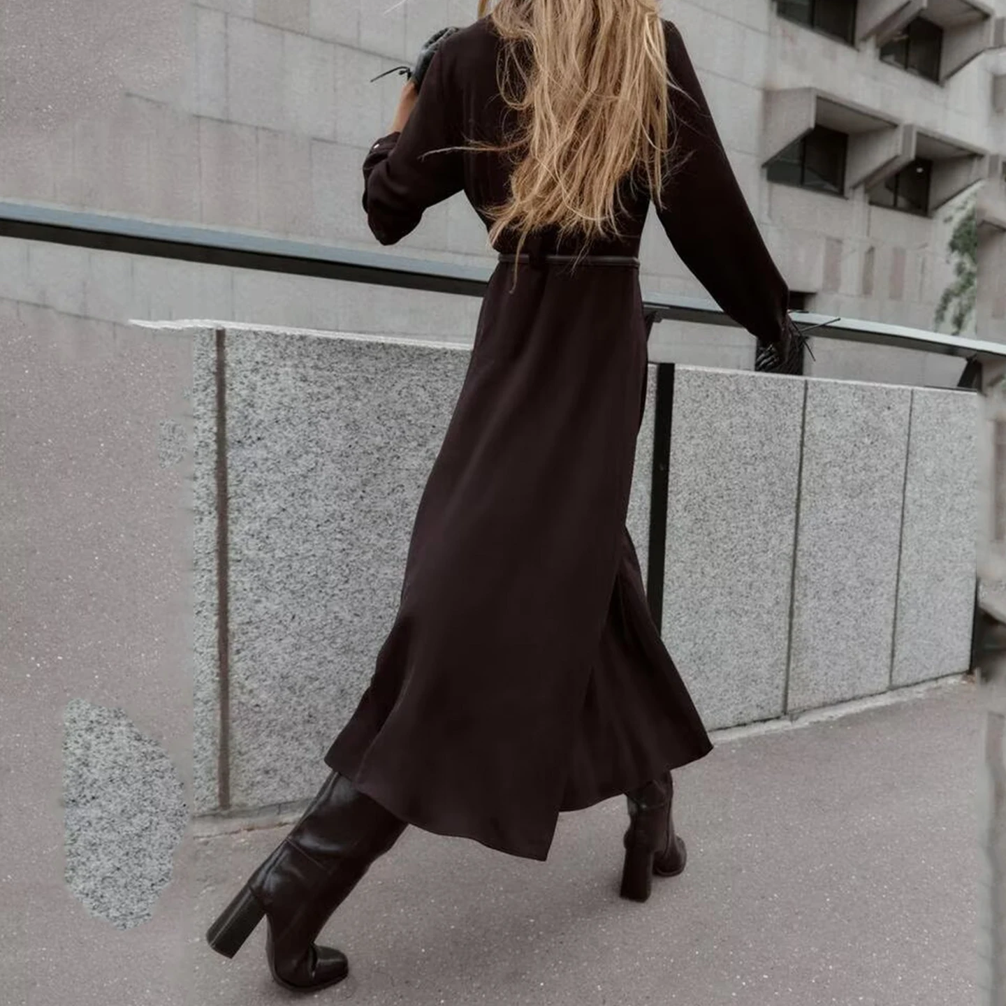 ファイオナブル ミディ丈ワンピース ベルト付き レディース Z 新作 2025 エレガント 個性的 ヨーロッパ風 スリムフィット カジュアル