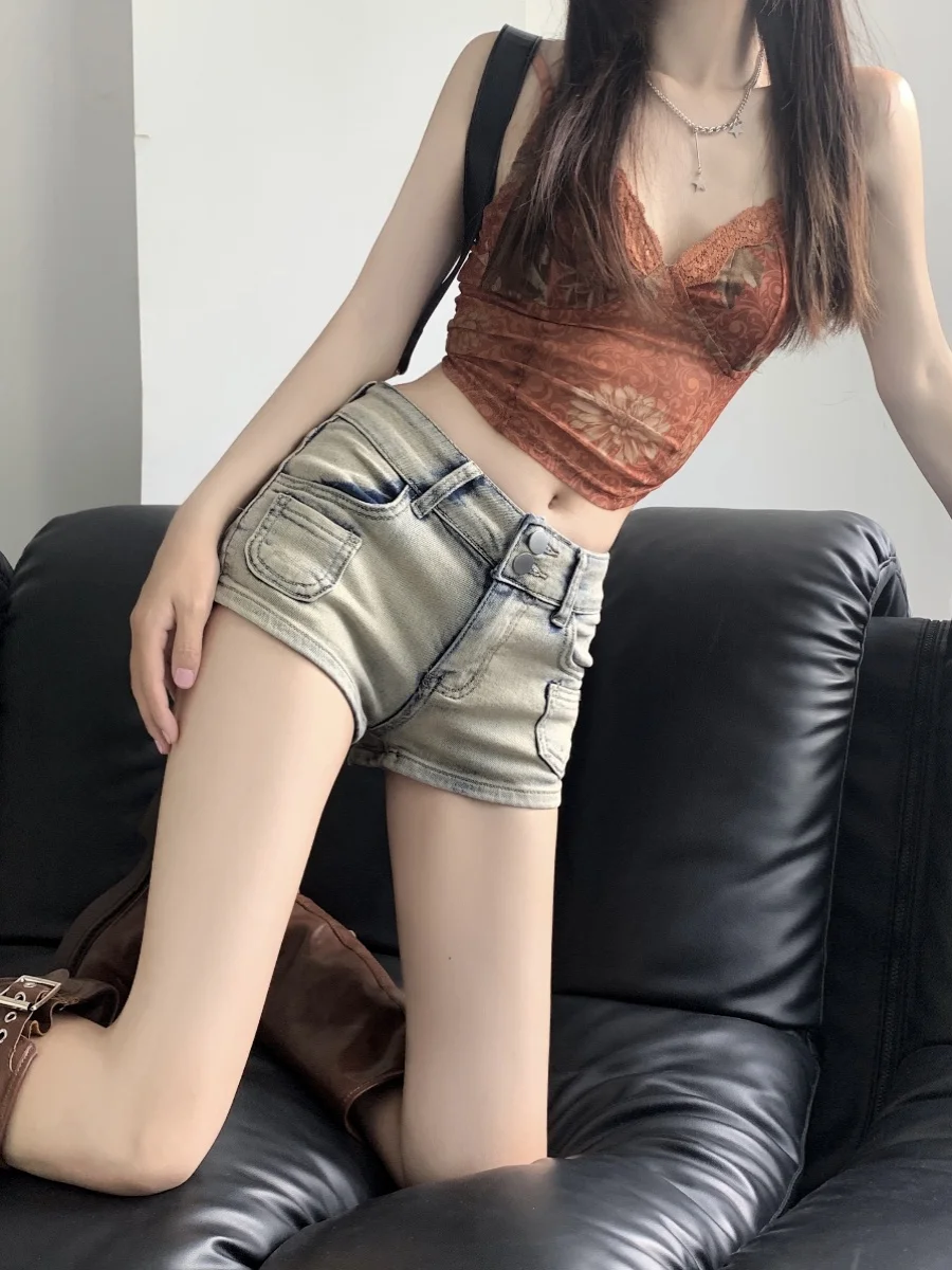 

plus Size Sexy Short Straight Jeans Women's Summer Low Waist Tight Fit Bodycon High Waist Short Length Spicy Girl Jeans