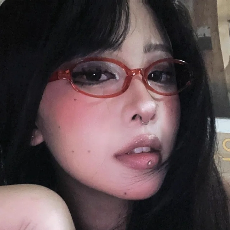 عيد الميلاد تأثيري نظارات الكورية البيضاوي الإطار Y2K الرجعية أنيمي خلات نظارات لطيف الطالب الذي يذاكر كثيرا نمط خفيفة الوزن عارية الوجه نظارات نظارات