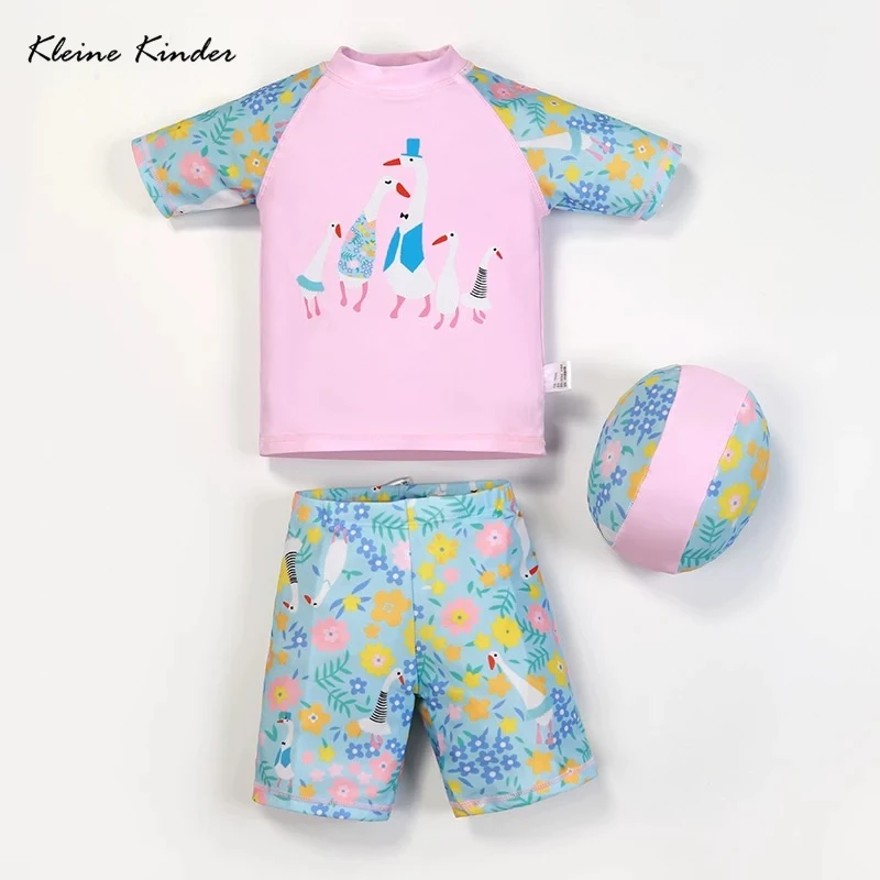 

Купальник из трех предметов для маленьких девочек, солнцезащитный костюм UPF 50+, защита от солнца, купальный костюм для малышей, детский купальный костюм с цветочным принтом, детский рашгард