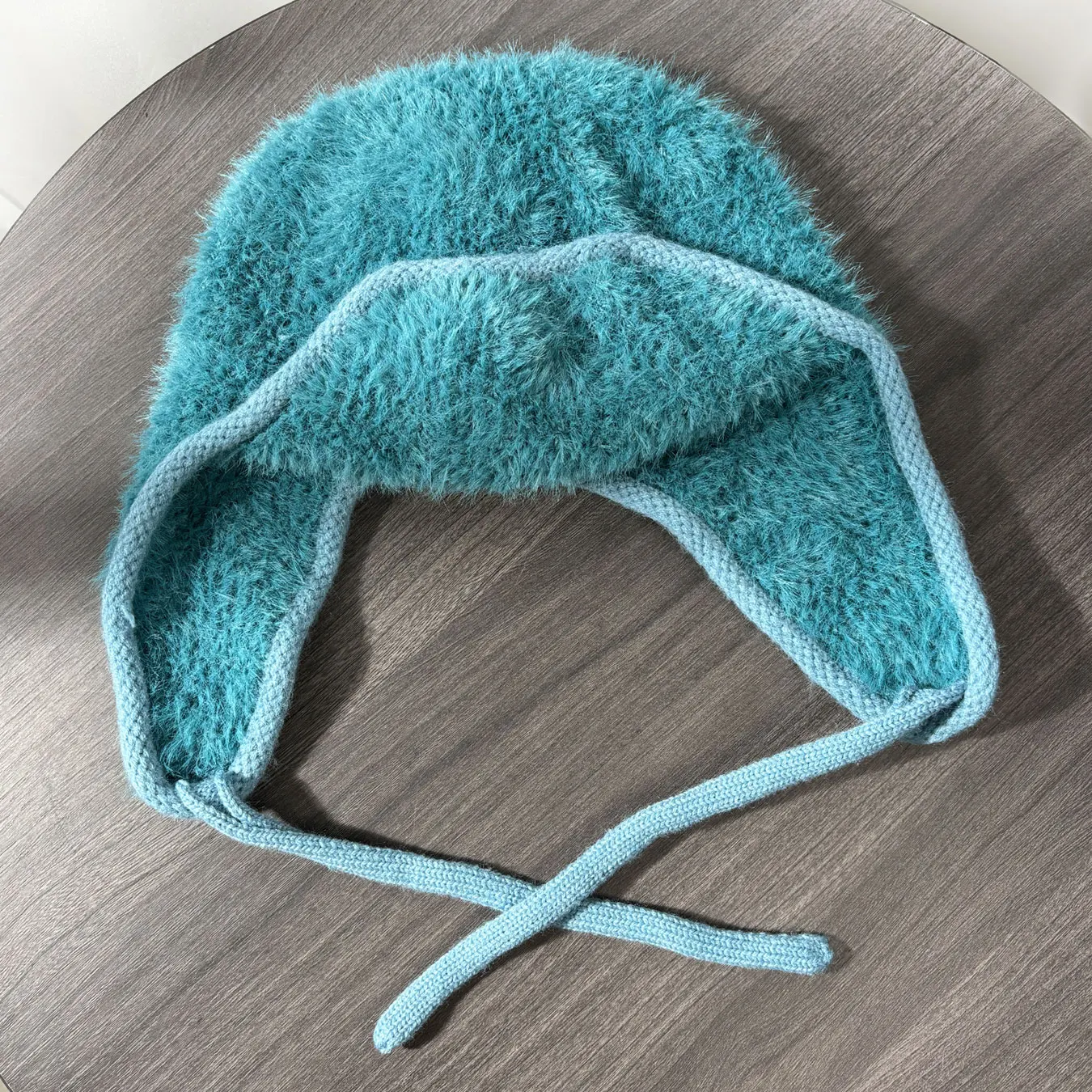 Chapéu Lei Feng de lã de inverno, cor sólida, macio, pelúcia, proteção para os ouvidos, chapéu de malha quente e resistente ao frio com cordão à prova de vento