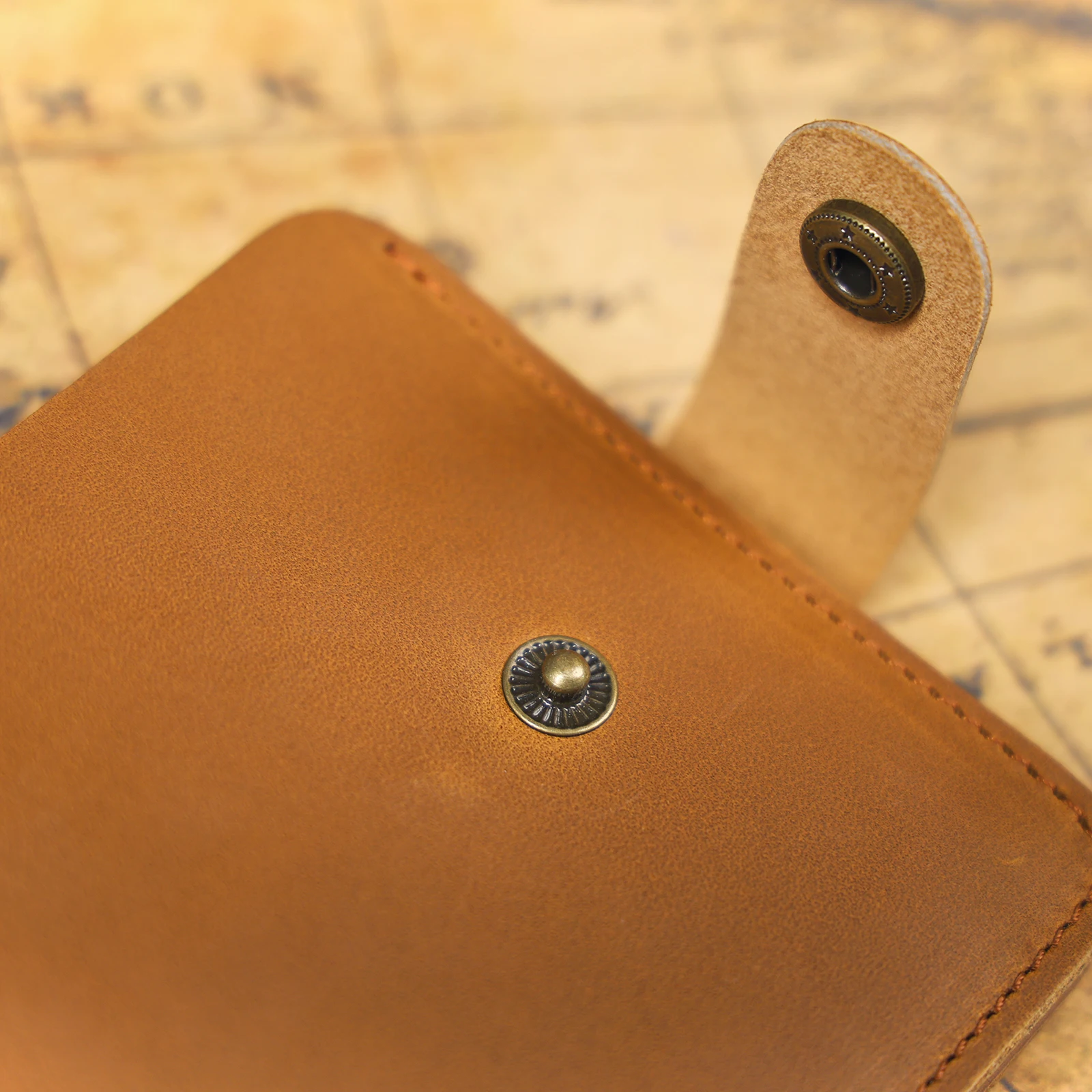 Echtes Leder Herren Kurzgeldbörse Kartenhalter Einfache Mini-Geldbörse Crzay House Leder Perfekt zum Tragen von Bargeld & Karten – Detail 15
