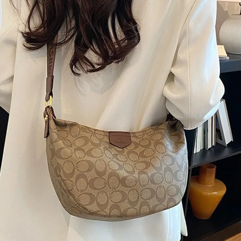 

Vintage 2026 Women's Hobo Bag - Genuine Leather Crossbody Shoulder Purse for Office & Daily Chic, Summer Minimalist Designer Tote