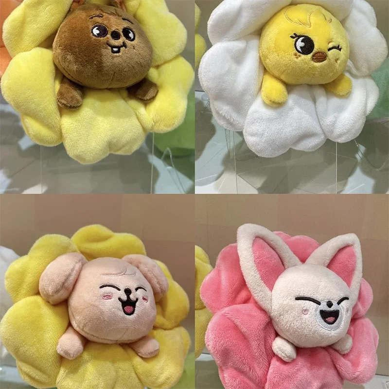 Die neue Straykids-Flash-Puppe mit dem gleichen Puppen-Skinzoo-Blumen-Federmäppchen, täglich und wöchentlich, niedliche Stützperipheriegeräte