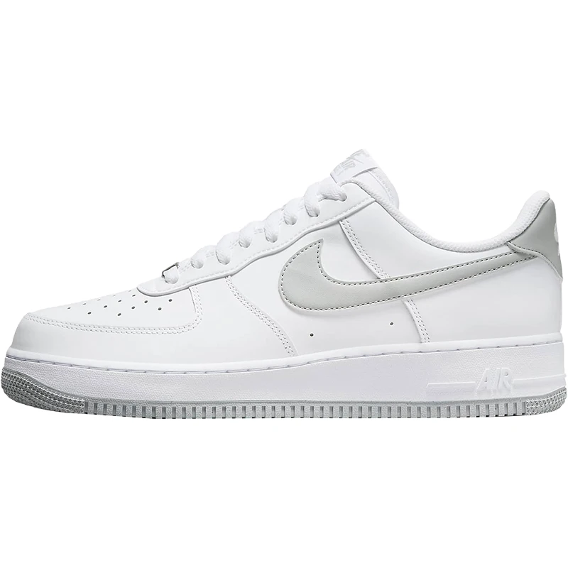 حذاء Nike الرسمي الأصلي Air Force 1 '07 للرجال كاجوال مسامي ومقاوم للاهتراء FJ4146-100