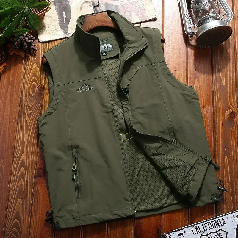 Casual Fishing Vest Men's 2024 Spring Summer Fashion Mesh Work Sleeveless Jacket Outdoor Hunting Camping Tools Pocket Vest