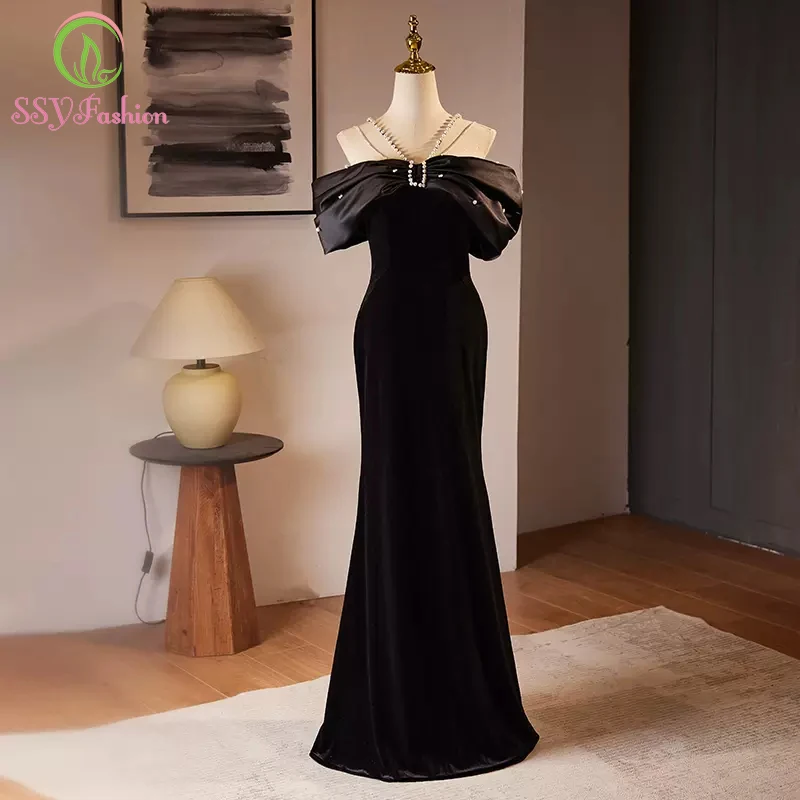 Customized  Black Velour Mermaid Evening Dress Pearls Halter Sexy Slim Fishtail Party Formal Gowns for Women Vestidos De Noche