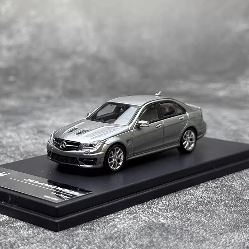 Rei modelo 1/64 mercedes-amg c 63 w204 diecast modelo de carro sala exibição modelos simulação coleção carros menino brinquedos aniversário presente