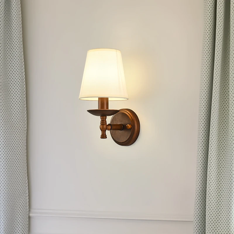 Medieval style wall lamp B & B hotel bedside master bedroom background wall lamp American retro simple living room decorative