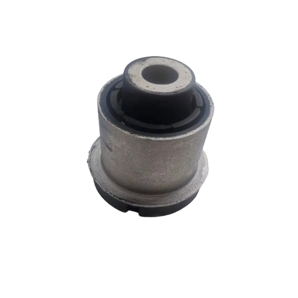 

Втулка переднего нижнего рычага (алюминий) Maserati Quattroporte Ghibli OEM:670039029/33