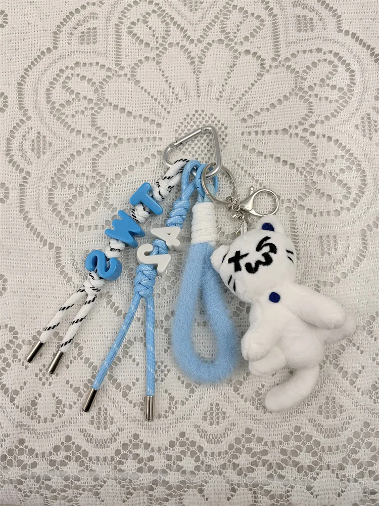 Kpop Idol TWS محيط اليدوية حبل المفاتيح على ظهره المفاتيح SHINYU DOHOON YOUNGJAE HANJIN JIHOON KYUNGMIN المشجعين الهدايا