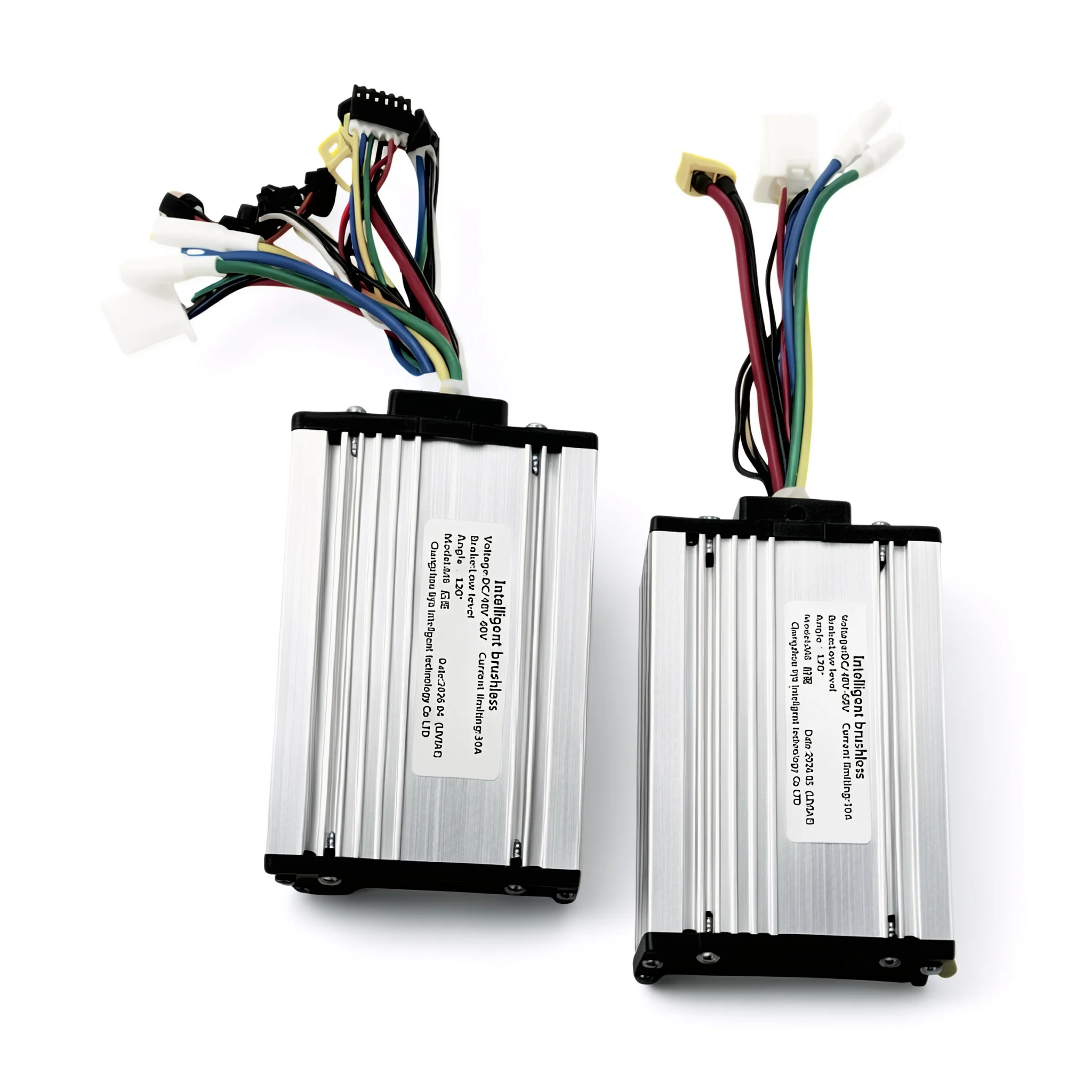 

Контроллер двигателя для электросамоката Changzhou Liya 72В 45А 60В 35А 52В 48В 30А с центральным NFC-экраном и кнопкой-курком для управления скоростью