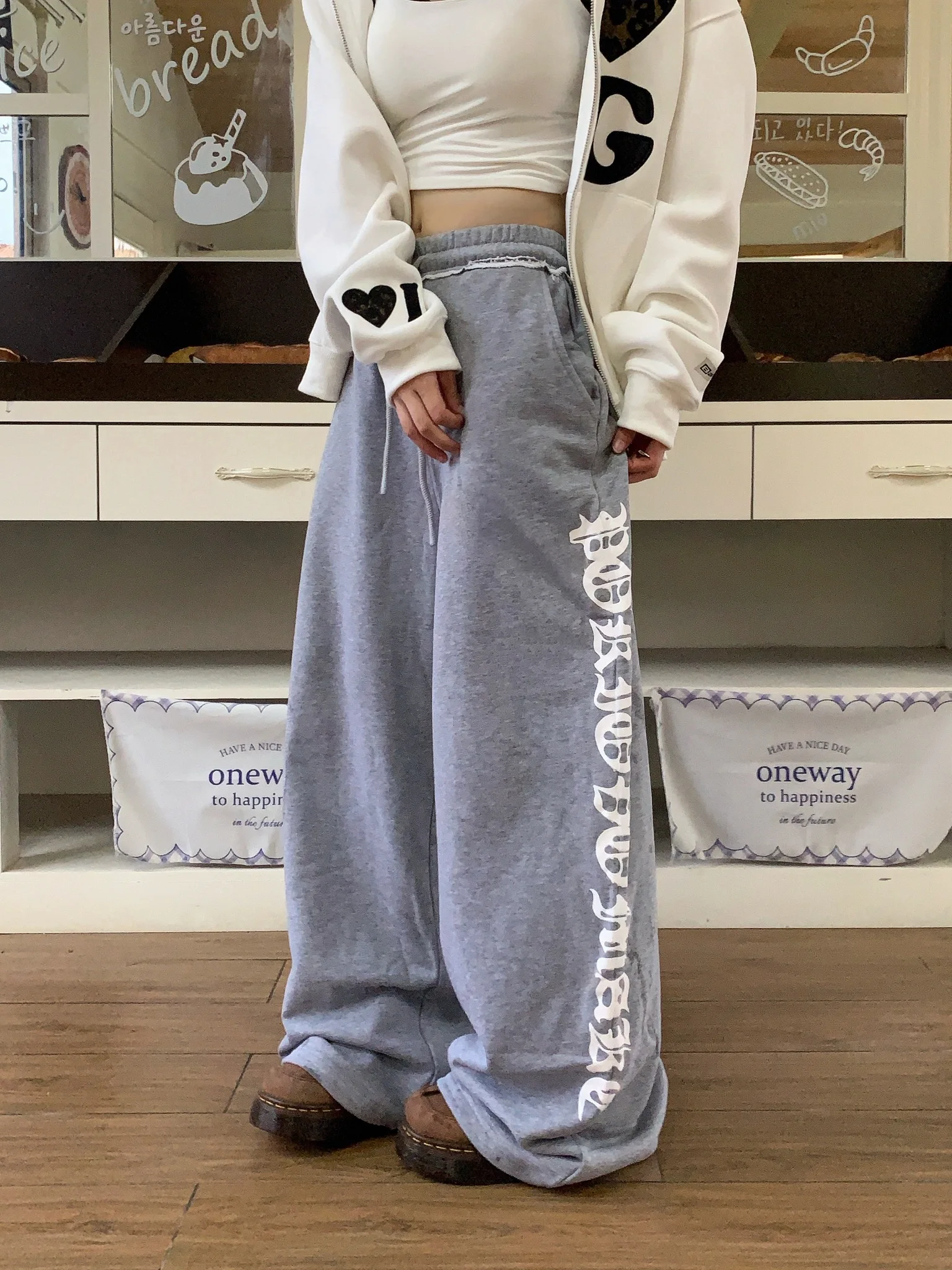 

Активный план, американские модные готические широкие спортивные штаны с буквенным принтом и повседневные спортивные длинные брюки для уличных танцев