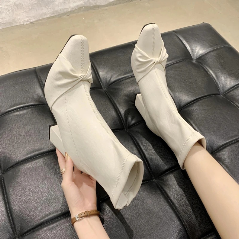 Women's Single Boots Autumn and Winter New High-heeled Square Curved Leather Boots Comfortable Slim Runway Fashion Boots