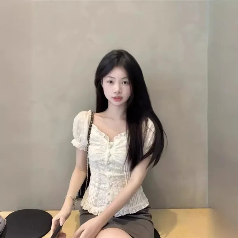 المرأة أنيقة الحلو قميص مطرز الدانتيل نفخة الأكمام بسيطة الكلاسيكية الخامس الرقبة قمصان قصيرة لطيف مثير فتاة حلوة سليم قمصان مناسبة #2