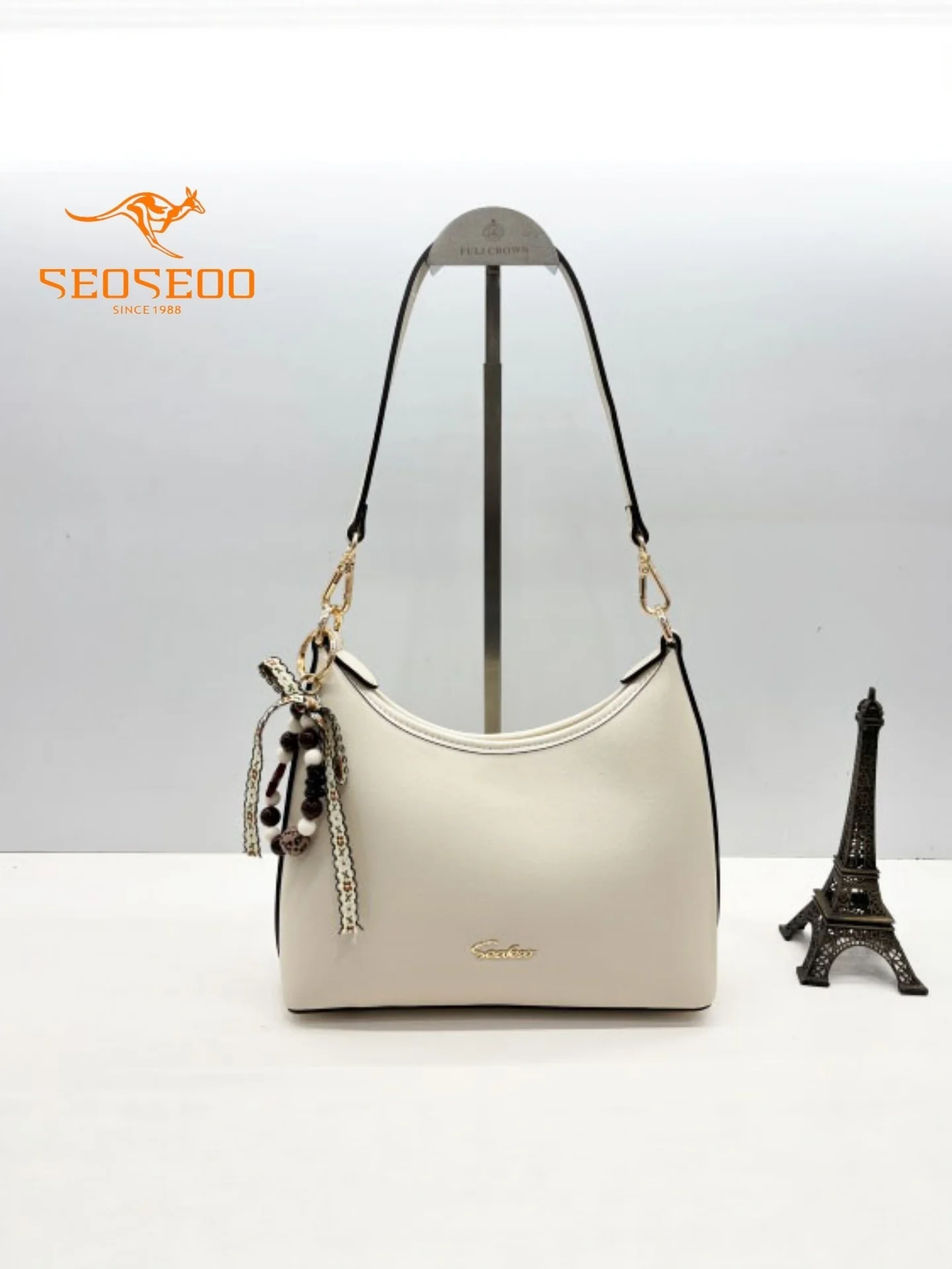 

Faionable Women's Underarm Bag Single oulder Crossbody Bag New 2025 SEOSEOO Kangaroo Bag Small Size PU Leather