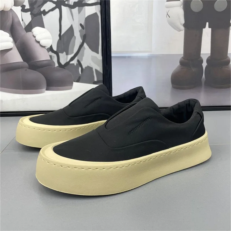 Sapatilhas de plataforma de slip-on masculino, sapatos casuais, sapatos confortáveis para caminhar, moda luxuosa, alta qualidade, ao ar livre, novo,