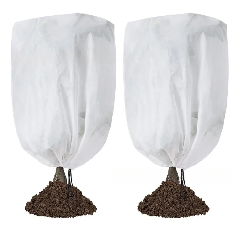 Insulated Winter Plant Covers for Frost Protection Non-Woven Blankets to Shield For Outdoor Gardens Two Pieces