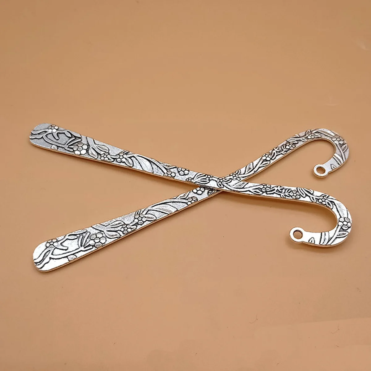 Bronze Silber Ton Pflaumenblüte Blumen Pflanzen Geschnitzte Metall Lesezeichen Für Buch Lesen Schmuck DIY Zubehör 119mm – Detail 5