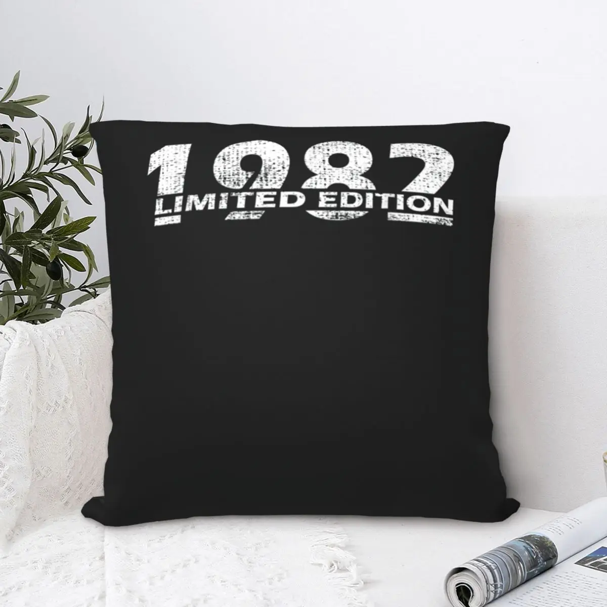 

Limited Edition 1982 Birthday Square Pillowcase Polyester Pillow Cover Velvet Cushion Zip Decorative Comfort Throw Pillow Home