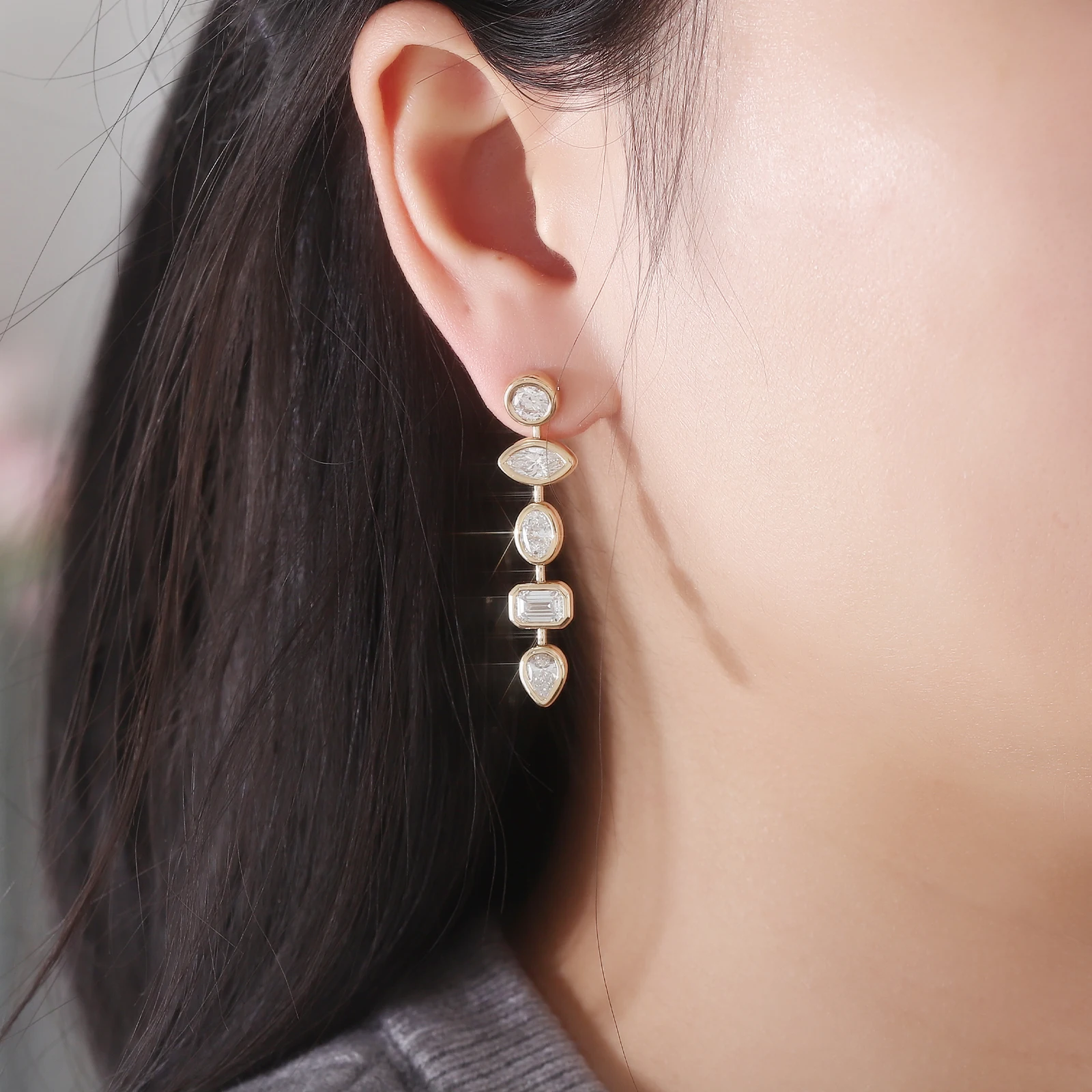 

Provence 18K Yellow Gold Tassel Drop Earrings With DEF VVS Moissanite Diamond For Lady Bezel Drop Earrings Elegant Birthday Gift