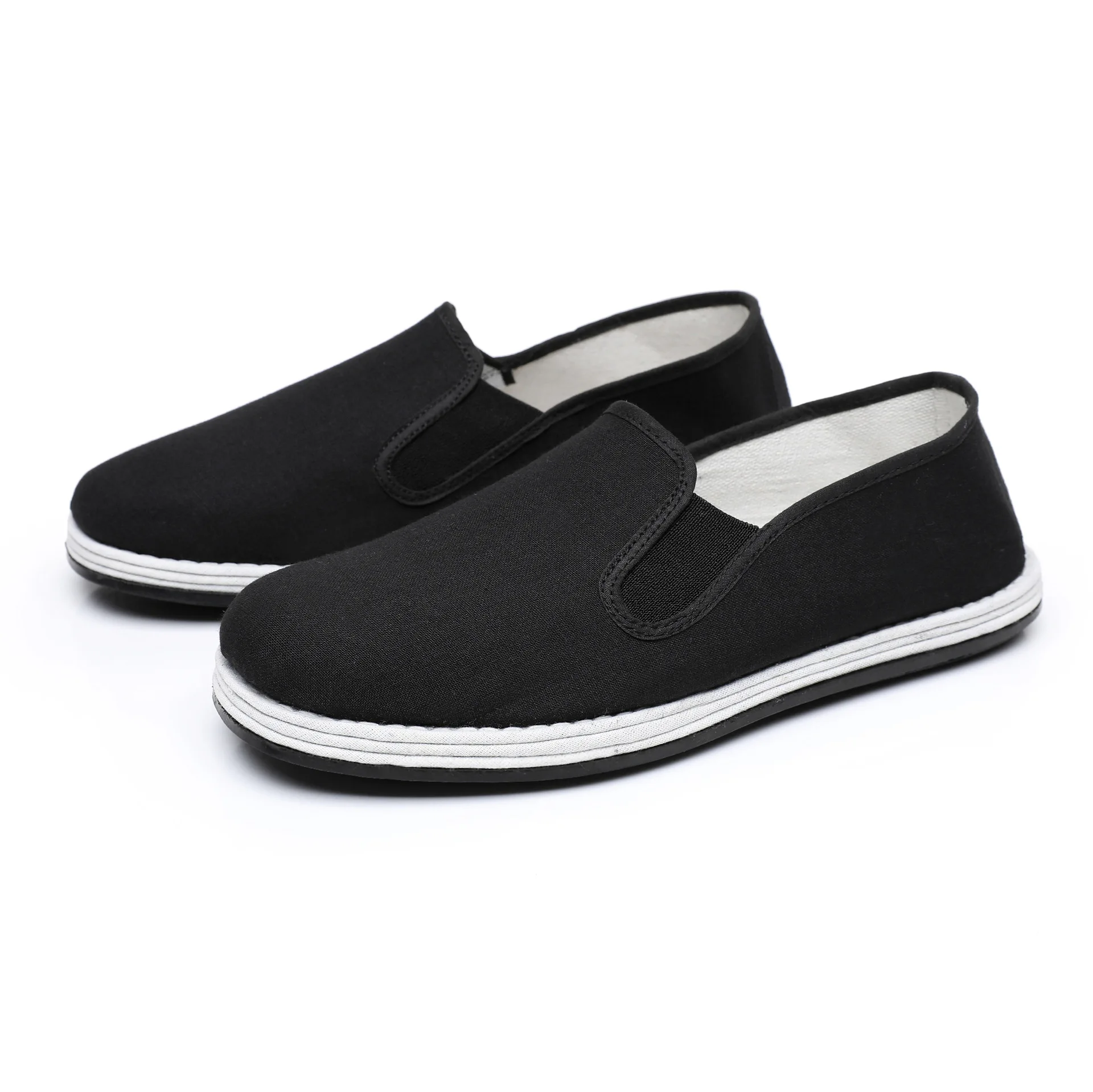 

Старая пекинская тканевая обувь на многослойной подошве. Легкая рабочая обувь. Износостойкая резиновая обувь для людей среднего и пожилого возраста.