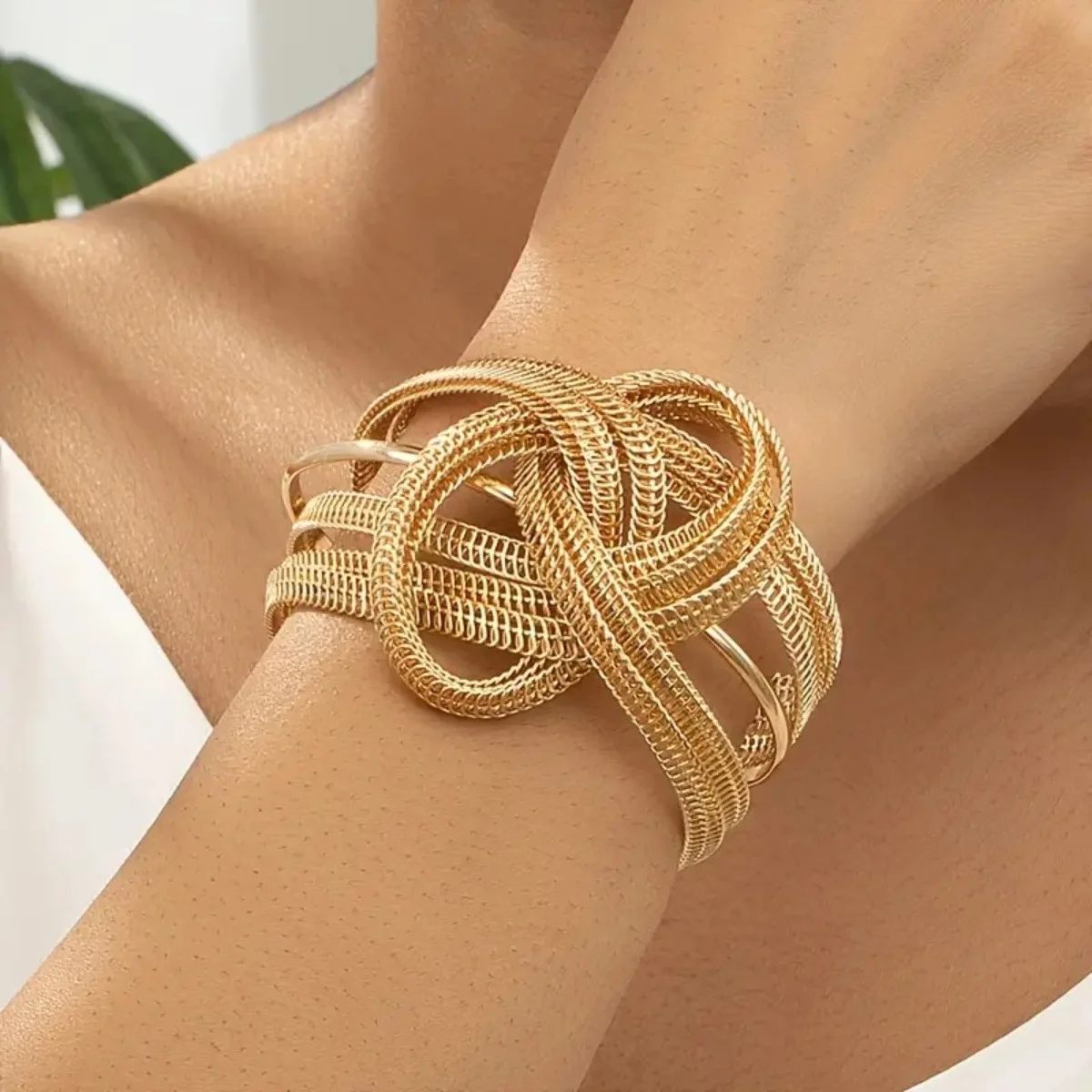 Geometric Exaggerated Women\'s Personalized Multi-layer Winding Open Bracelet Iron Wire Cuff Bangles Fashion Jewelry