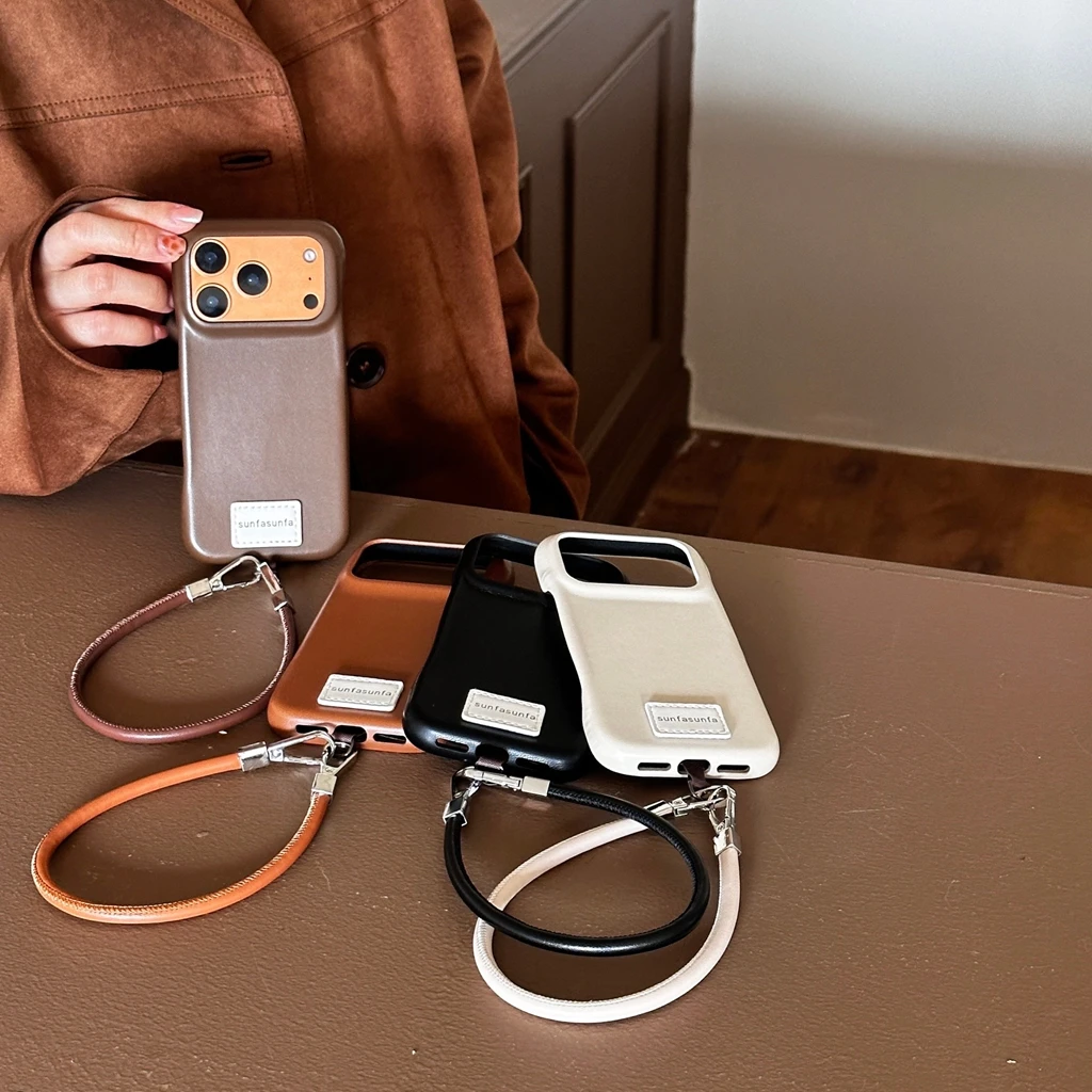 

Модный кожаный ремешок Maillard Color Series, противоударный защитный чехол для телефона для iPhone 17, 16, 15, 14 Pro Max