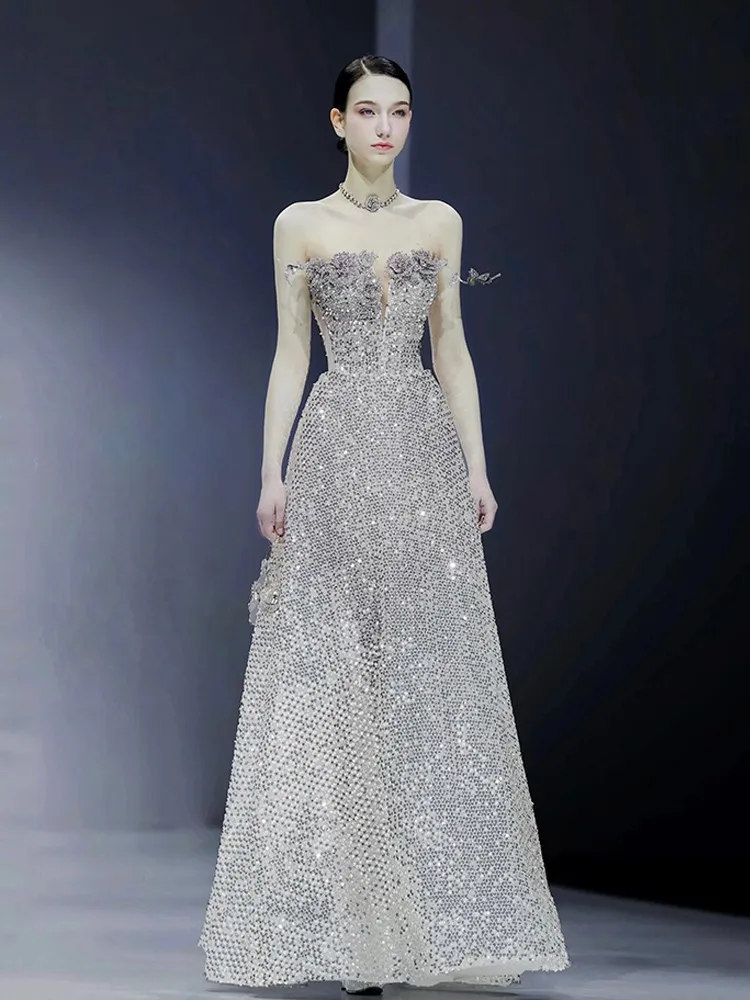 

Sequined light luxury style banquet host's birthday strapless catwalk dress