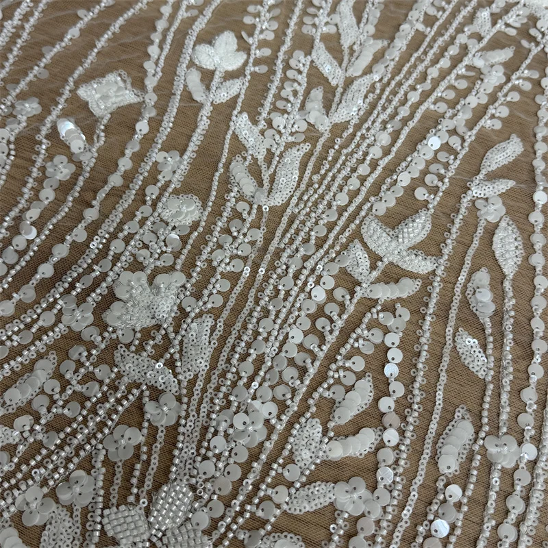 New White Super Luxury Wedding Dress Lace Fabric Heavy Bead Embroidery Mesh Gown Elegant Bridal Dress