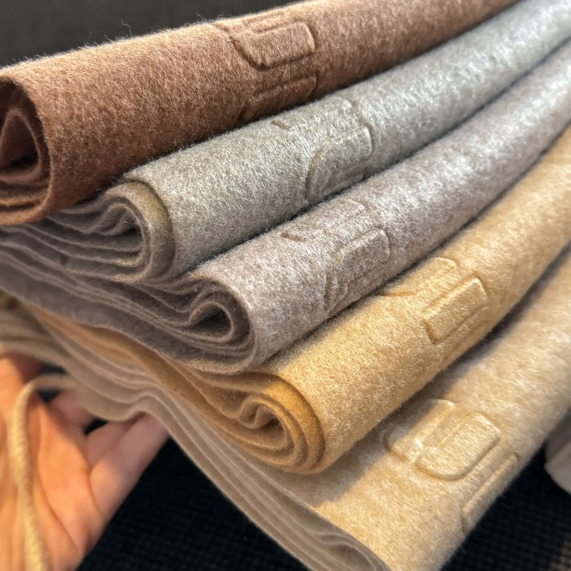 

Embossed Wool Blend Scarf for Women - Chunky Thermal Shawl with Tassels, Fashionable Plaid Wrap & Neck Warmer for Autumn Winter